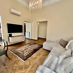 Contesso Luxury Apartman