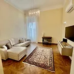 Contesso Luxury Apartman *