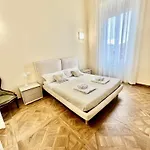 Contesso Luxury Apartman *