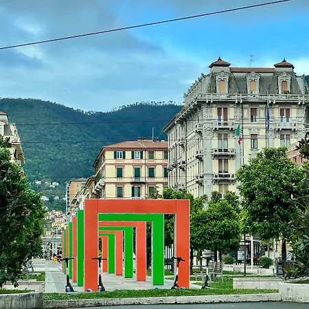 Contesso Luxury * La Spezia